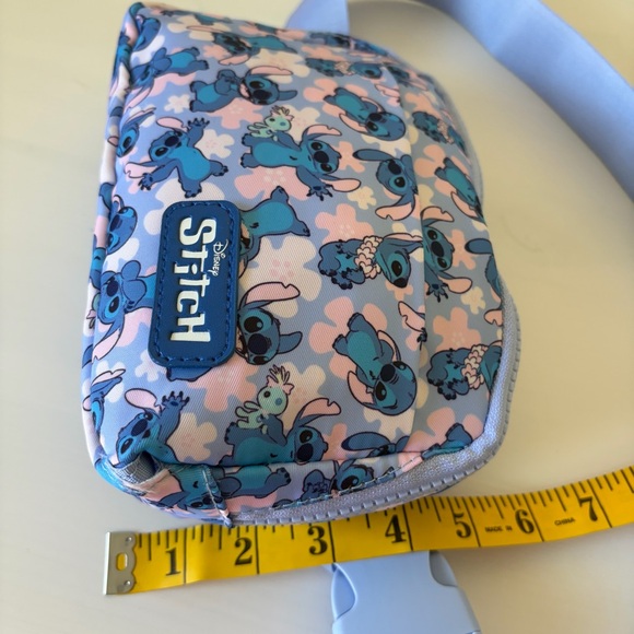 Disney Stitch Bioworld Belt Bag - Picture 5 of 6